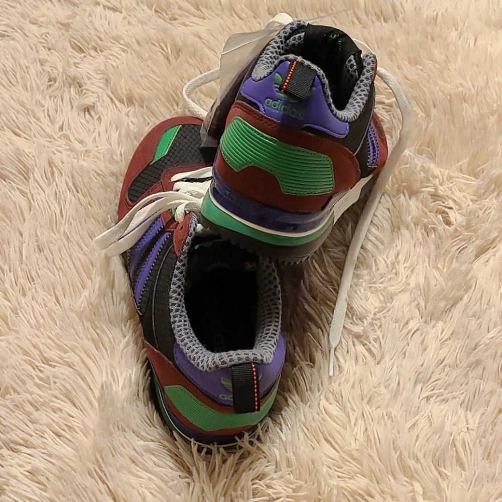 Adidas - Picture 3 of 5